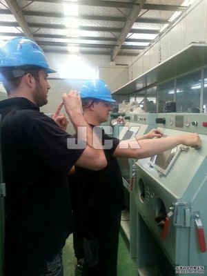 苏州工业园区某外资企业考察吉川科技上海工厂
